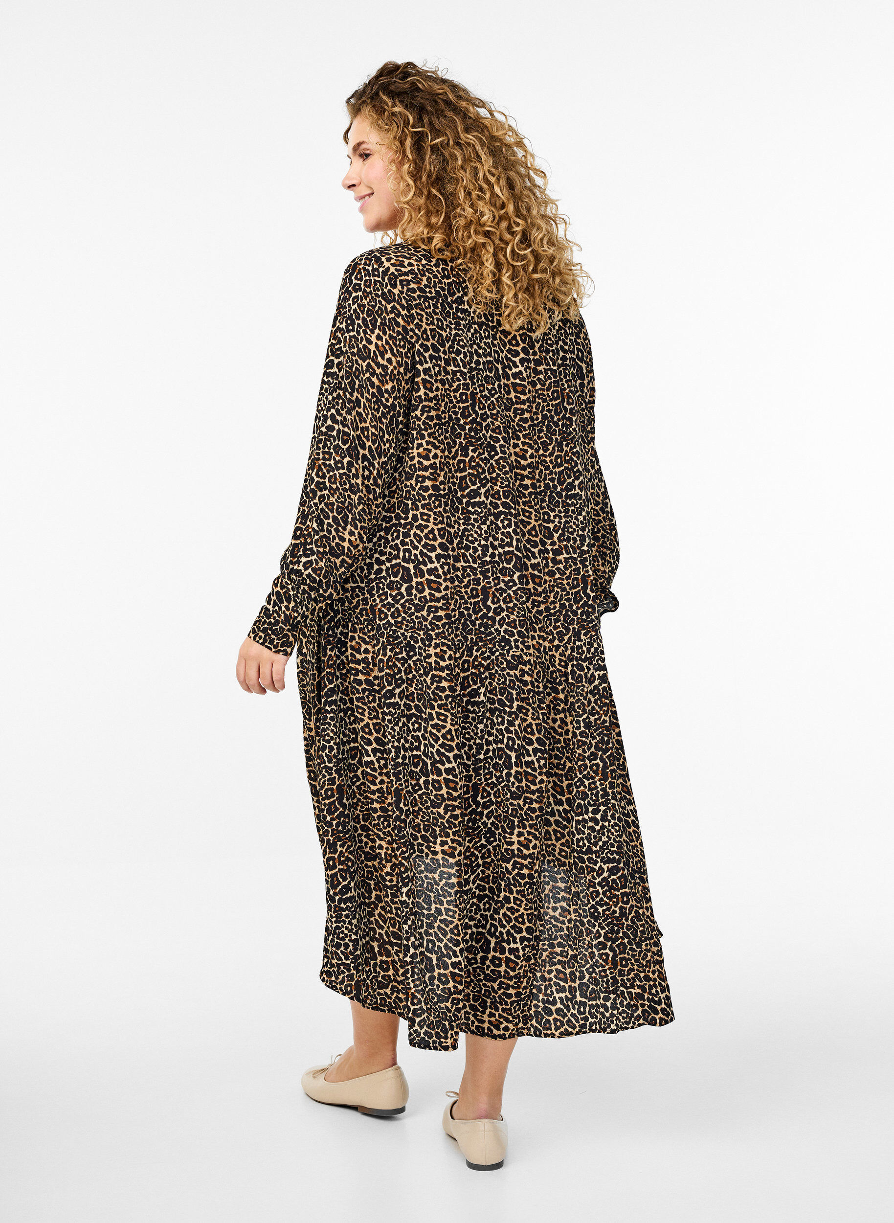 Zizzifashion Printed viscose midi dress with long sleeves, Brown, Model image number 1