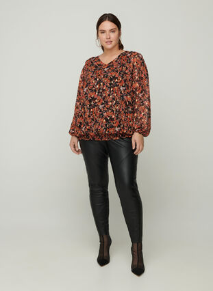 Printed blouse with a V-neck and smocking, Black w. Red AOP, Model image number 2