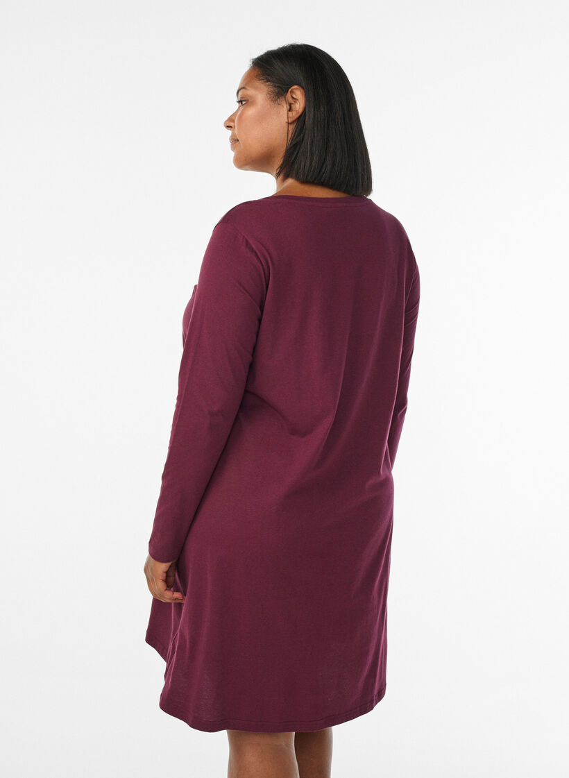 Long-sleeved nightgown in organic cotton, Red, Model image number 2