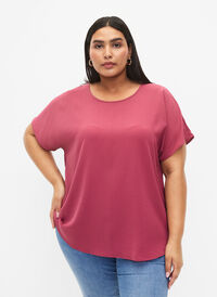 Blouse with short sleeves and a round neckline, Dry Rose, Model