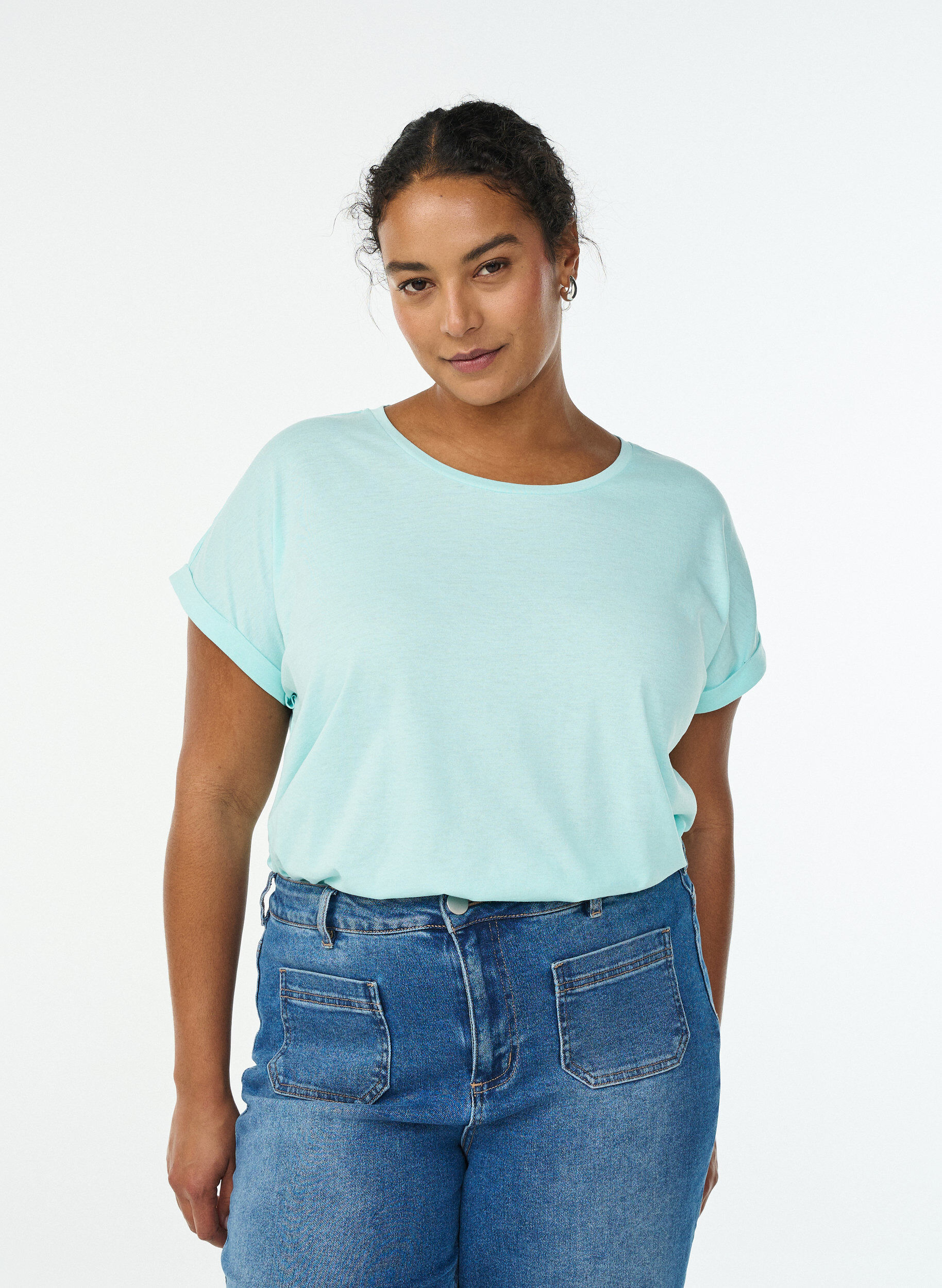 Short-sleeved cotton blend t-shirt, Turquoise, Model