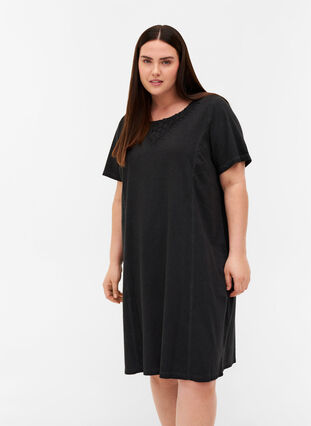 Dress with lace details and short sleeves, Black Washed , Model image number 0