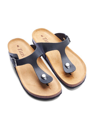 Leather sandals with toe strap and a wide fit, Black, Packshot image number 3