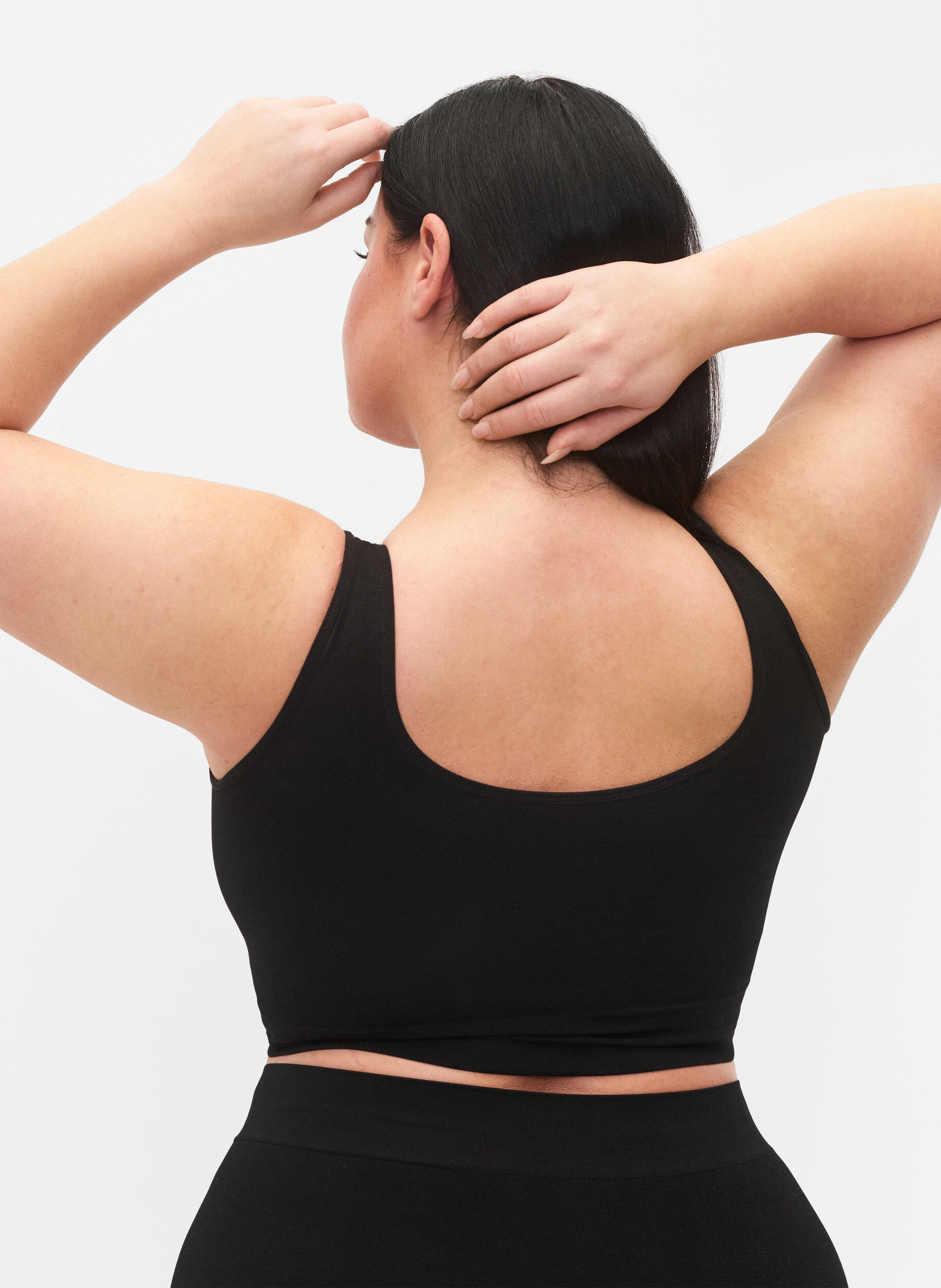 Zizzifashion Seamless bra with round neckline, Black, Model image number 1