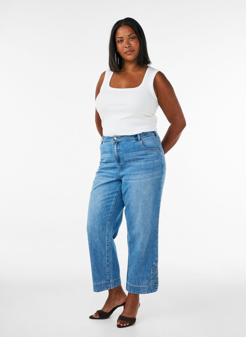 Cropped Kiana jeans with straight fit and button details, Light Blue, Model image number 0