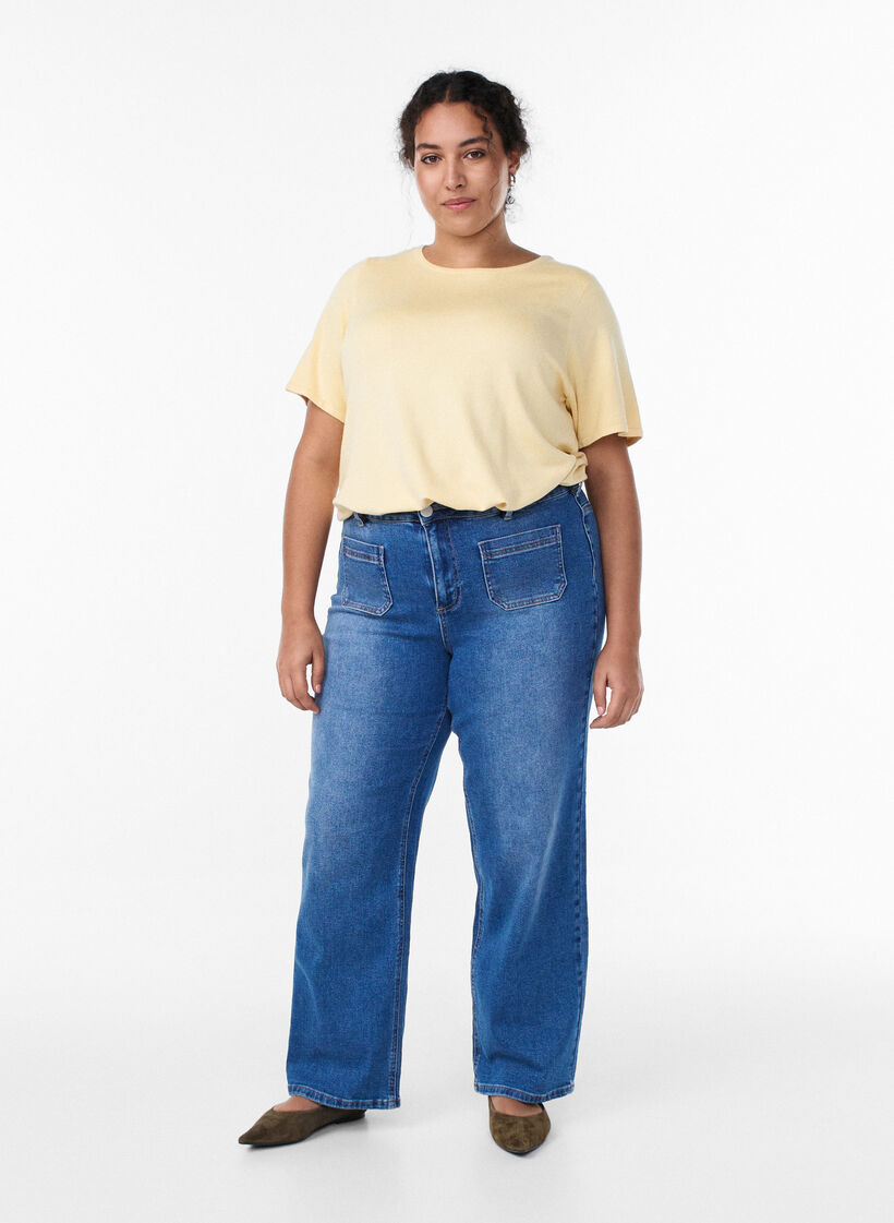 Jeans with front pockets and straight legs, Light Blue, Model image number 0