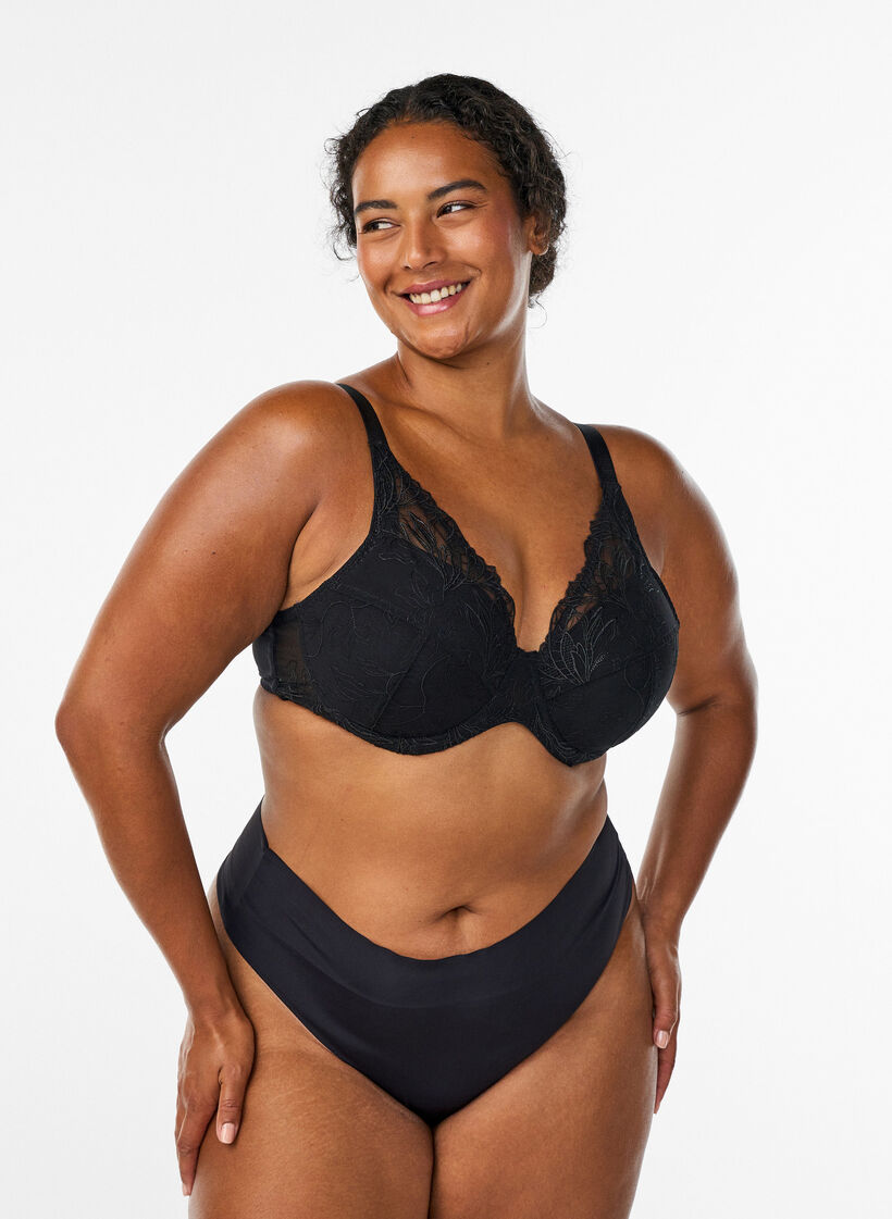Padded lace bra with underwire, Black, Model image number 1
