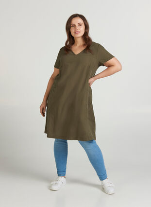 Dress with short sleeves, Ivy green, Model image number 2