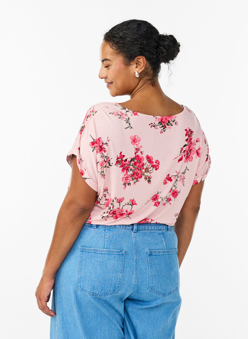 T-shirt with floral print, Rose, Model image number 2