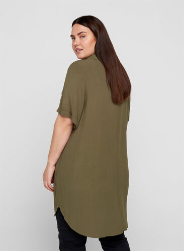 Short-sleeved tunic in viscose, Ivy Green, Model image number 1