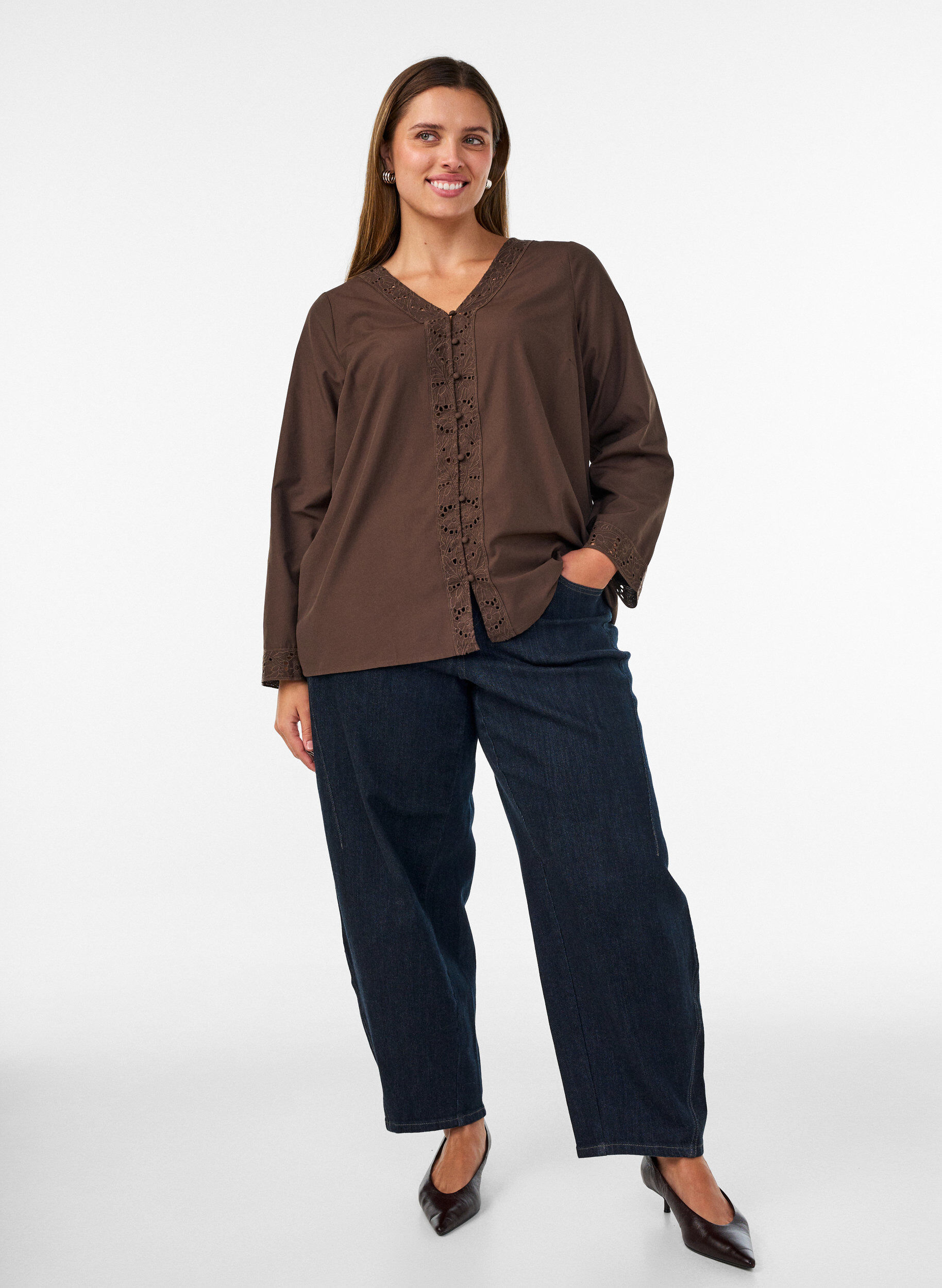 ZizzifashionShirt blouse with broderie anglaise, Brown, Model image number 1