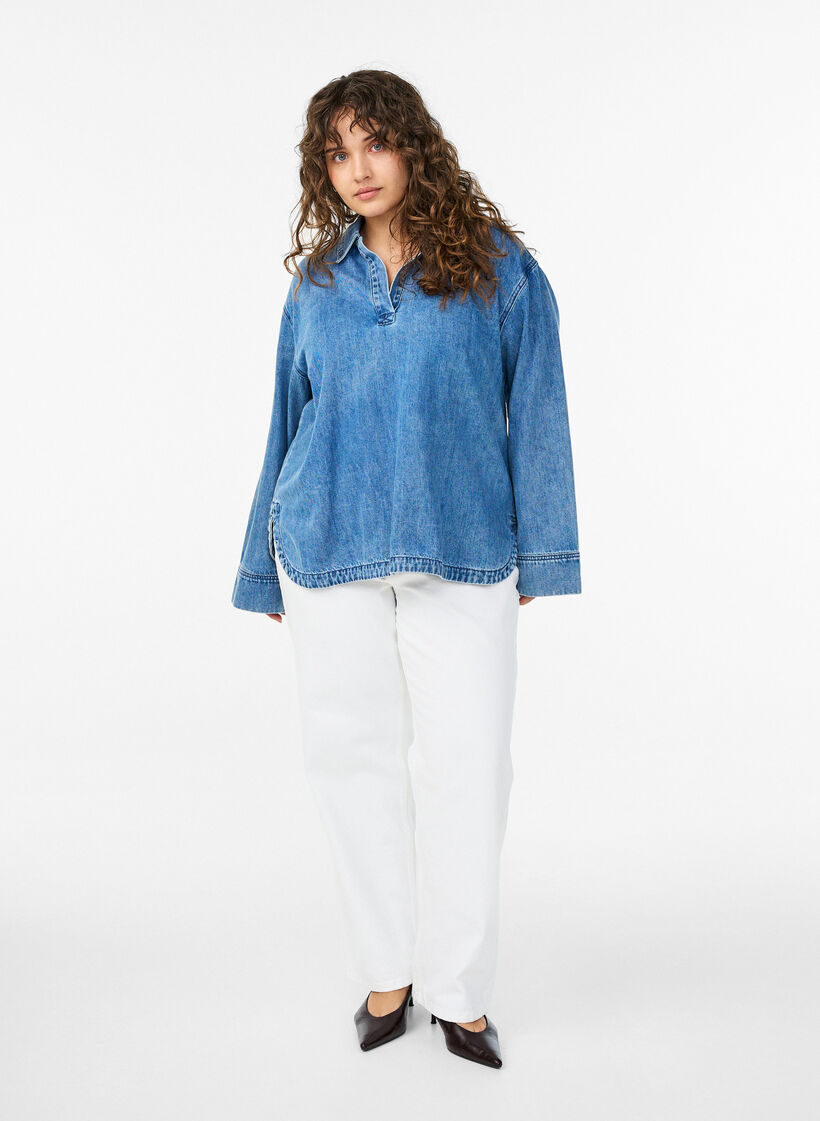 Loose denim blouse with collar and V-neck, Light Blue, Model image number 1