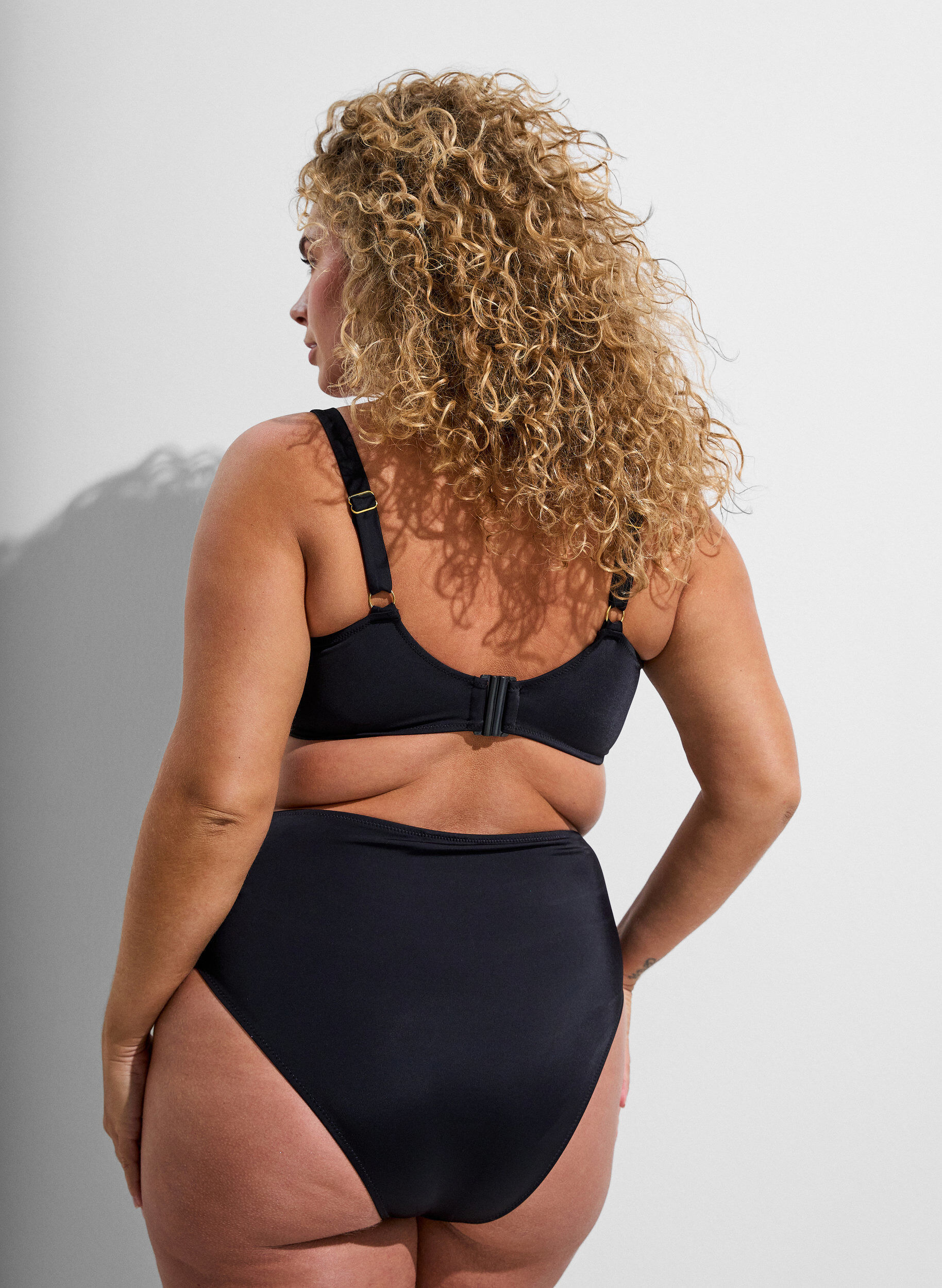 Zizzifashion High-waisted Tai bikini briefs with gold detail, Black, Model image number 1