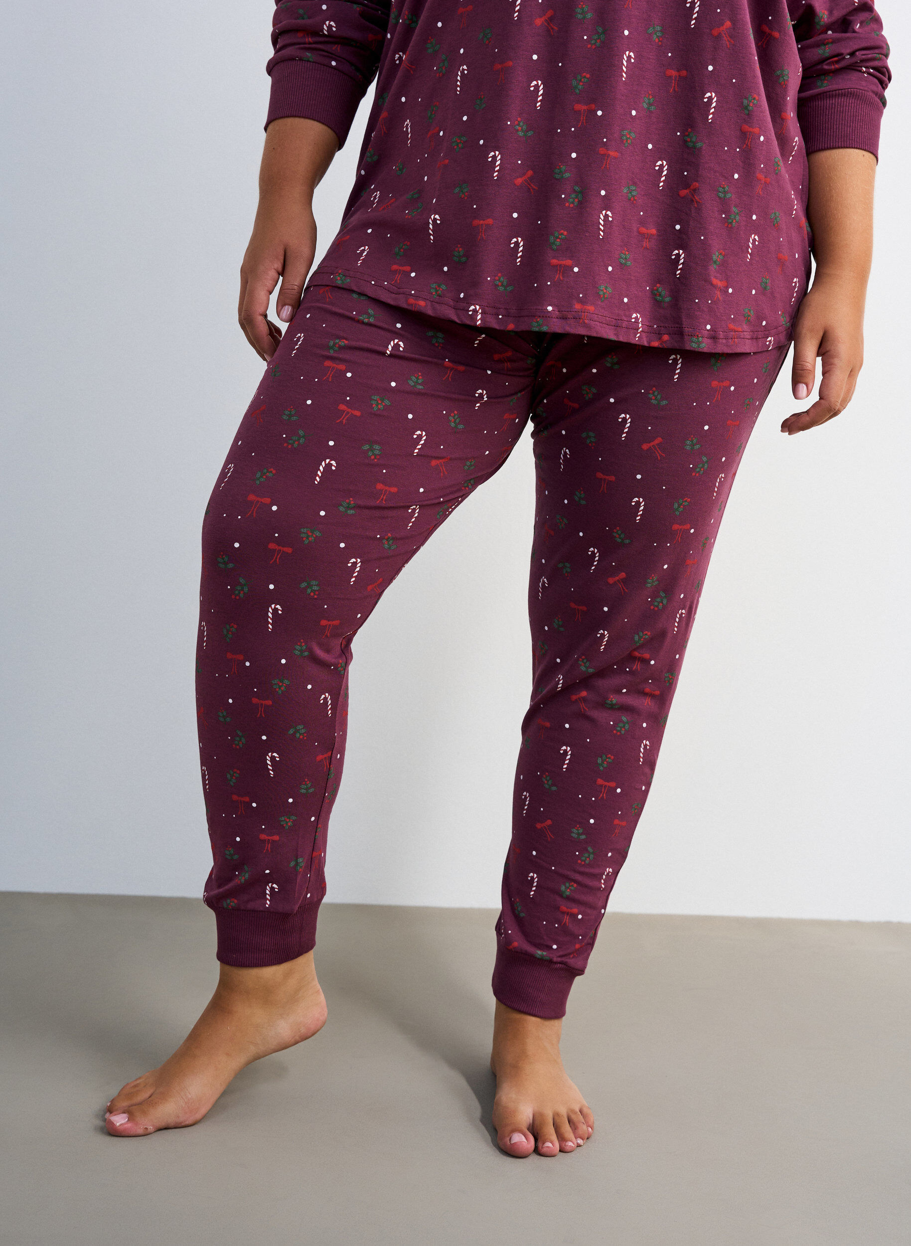 ZizzifashionPrinted pyjama bottoms, Dark Bordeaux, Model image number 2