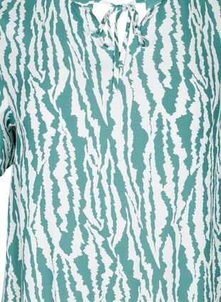 Short-sleeved viscose dress with print, Green Animal Print, Packshot image number 2