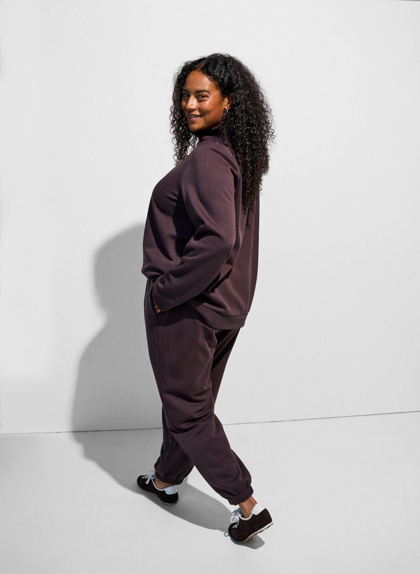 High-waisted sweatpants with drawstring, Brown, Model image number 2