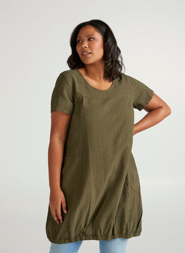 Dress with pockets, Ivy green, Model image number 0