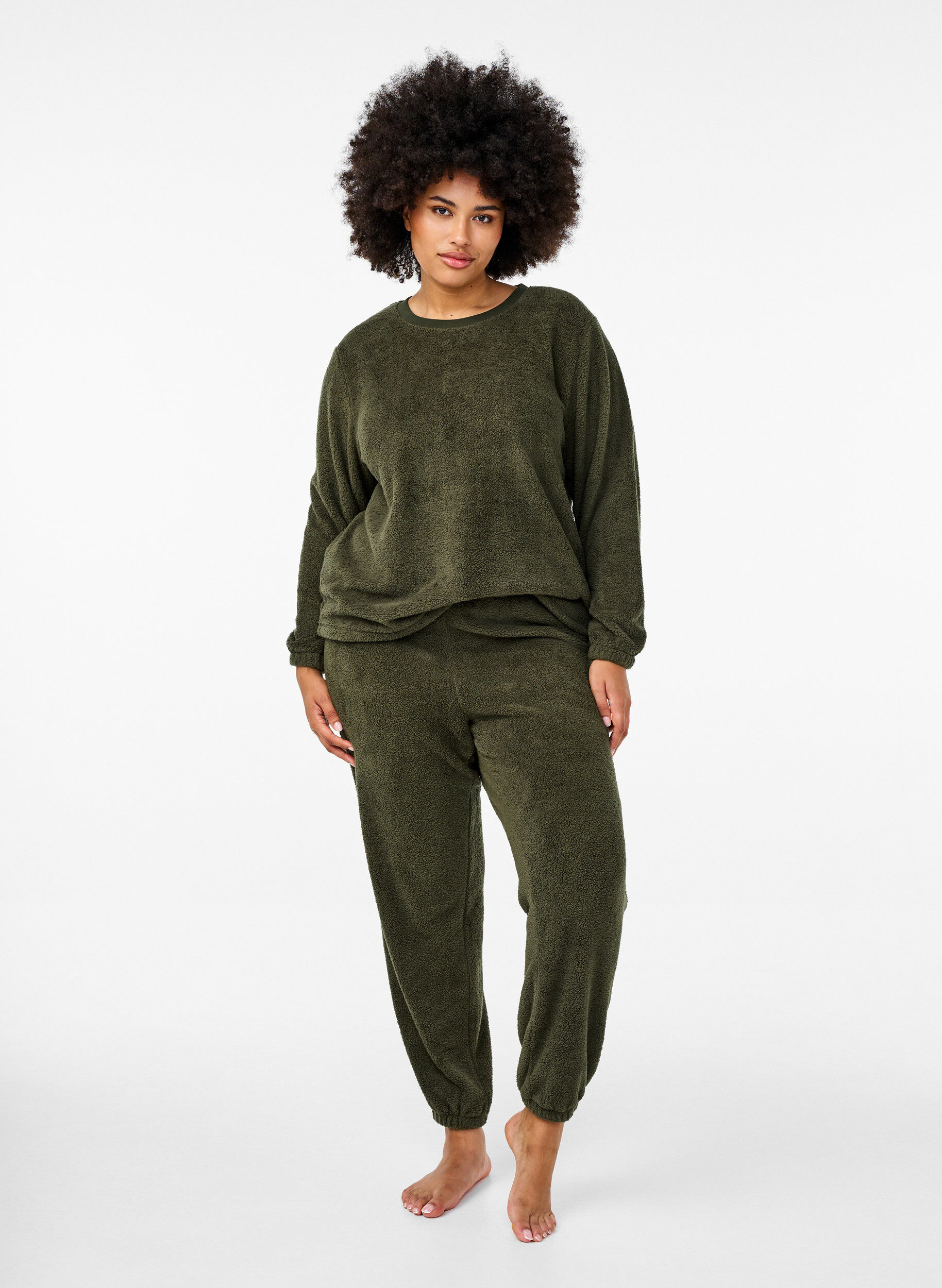 Zizzifashion Soft teddy trousers with elasticated waist, Forest Night, Model image number 0