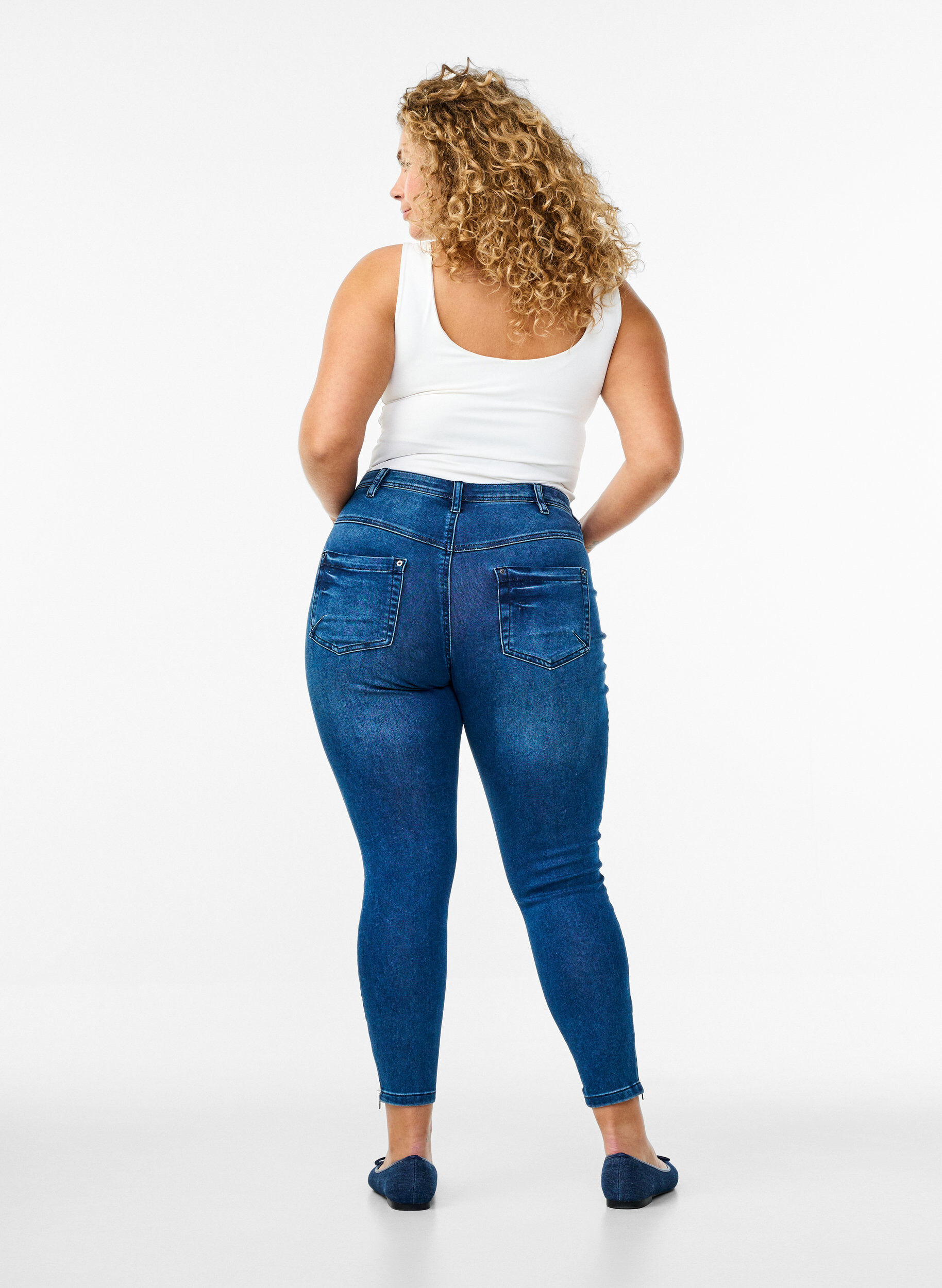 ZizzifashionCropped Amy jeans with a zip, Blue, Model image number 1