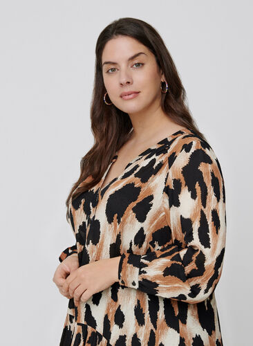 Midi dress with leopard print, Black AOP, Model image number 1