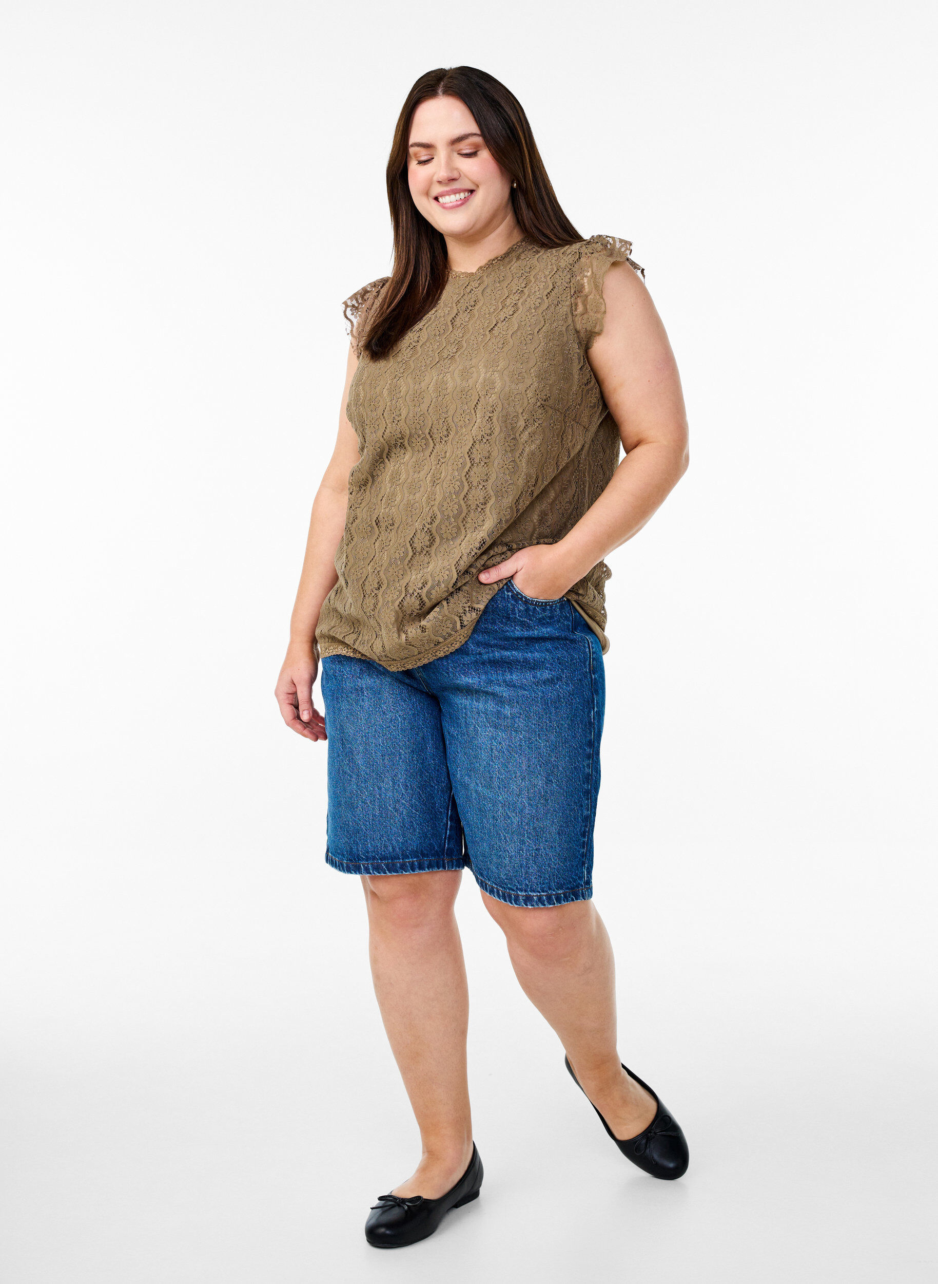 Zizzifashion Lace top with ruffle details, Brown, Model image number 1