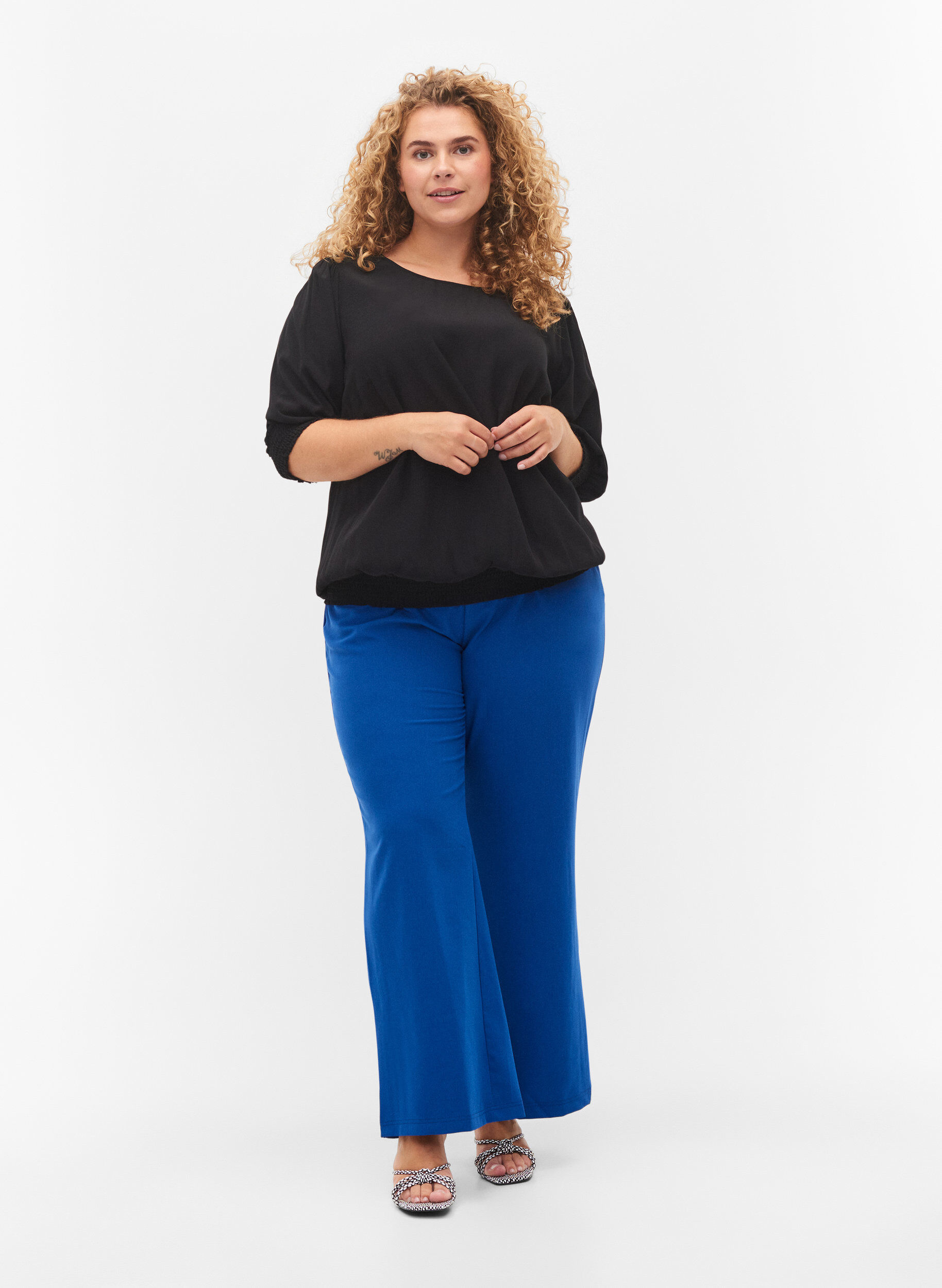 Zizzifashion Solid-coloured viscose blouse with a balloon effect, Black, Model image number 2