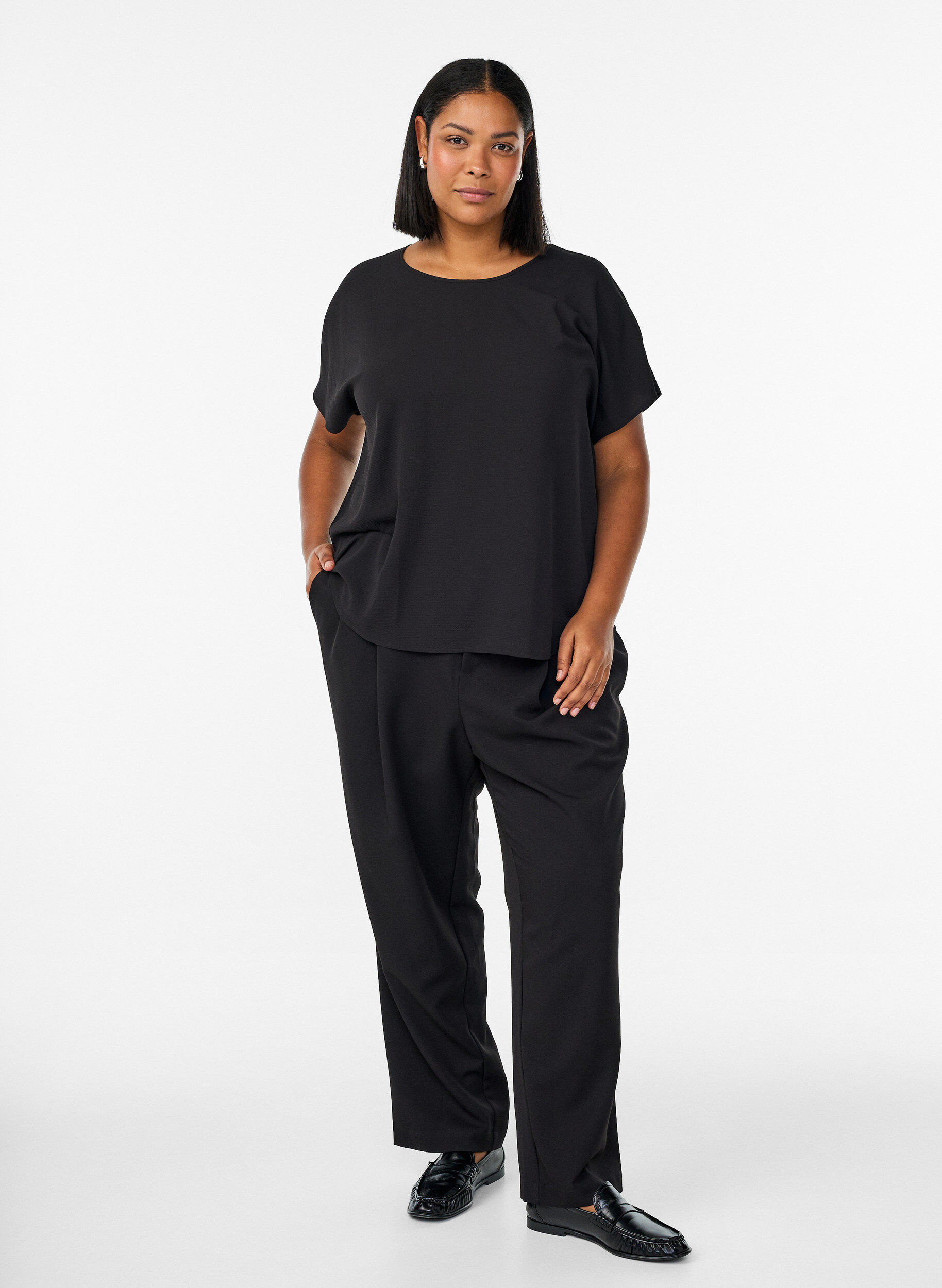 Zizzifashion Blouse with short sleeves and a round neckline, Black, Model image number 1