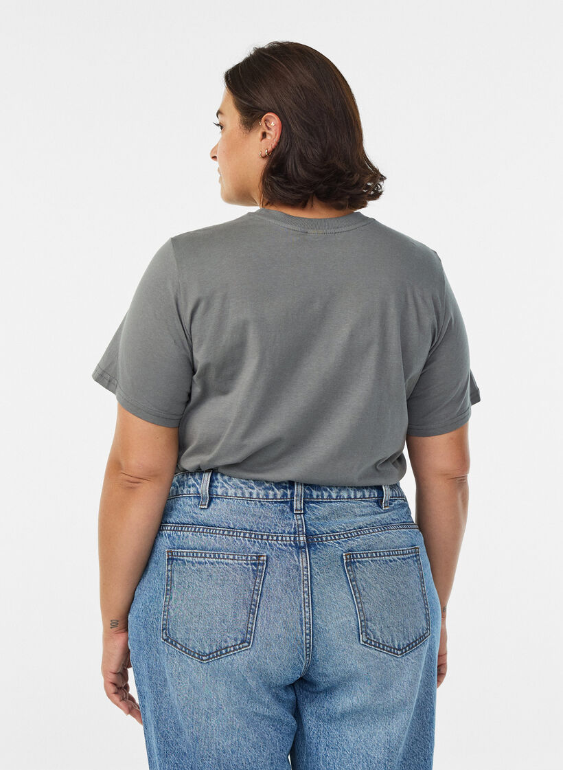Basic cotton T-shirt with round neck, Grey, Model image number 2