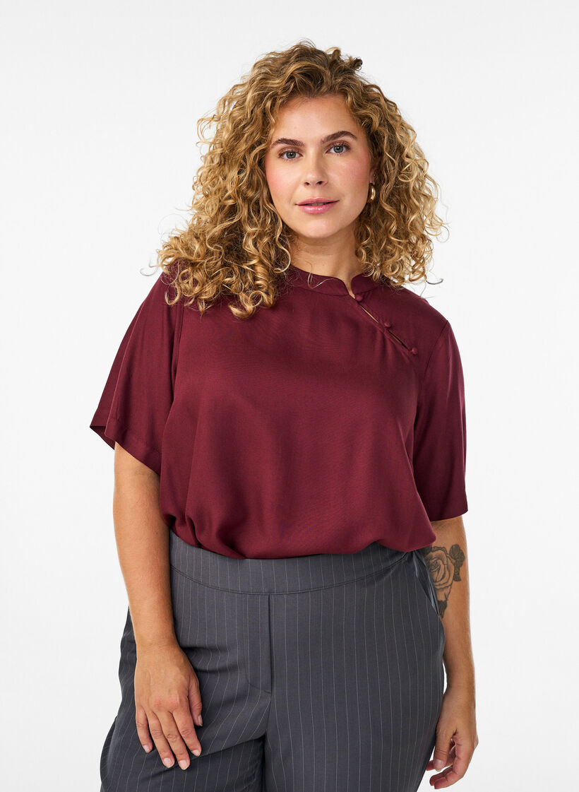 Short-sleeved blouse with diagonal button fastening, Red, Model image number 0