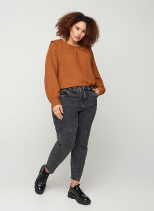 Cropped mom jeans with a high waist, Black acid washed, Model image number 1