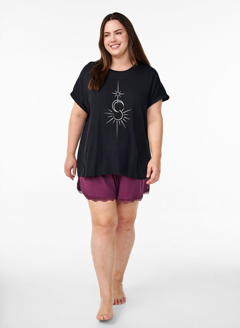 Loose viscose night tee, Black, Model image number 1