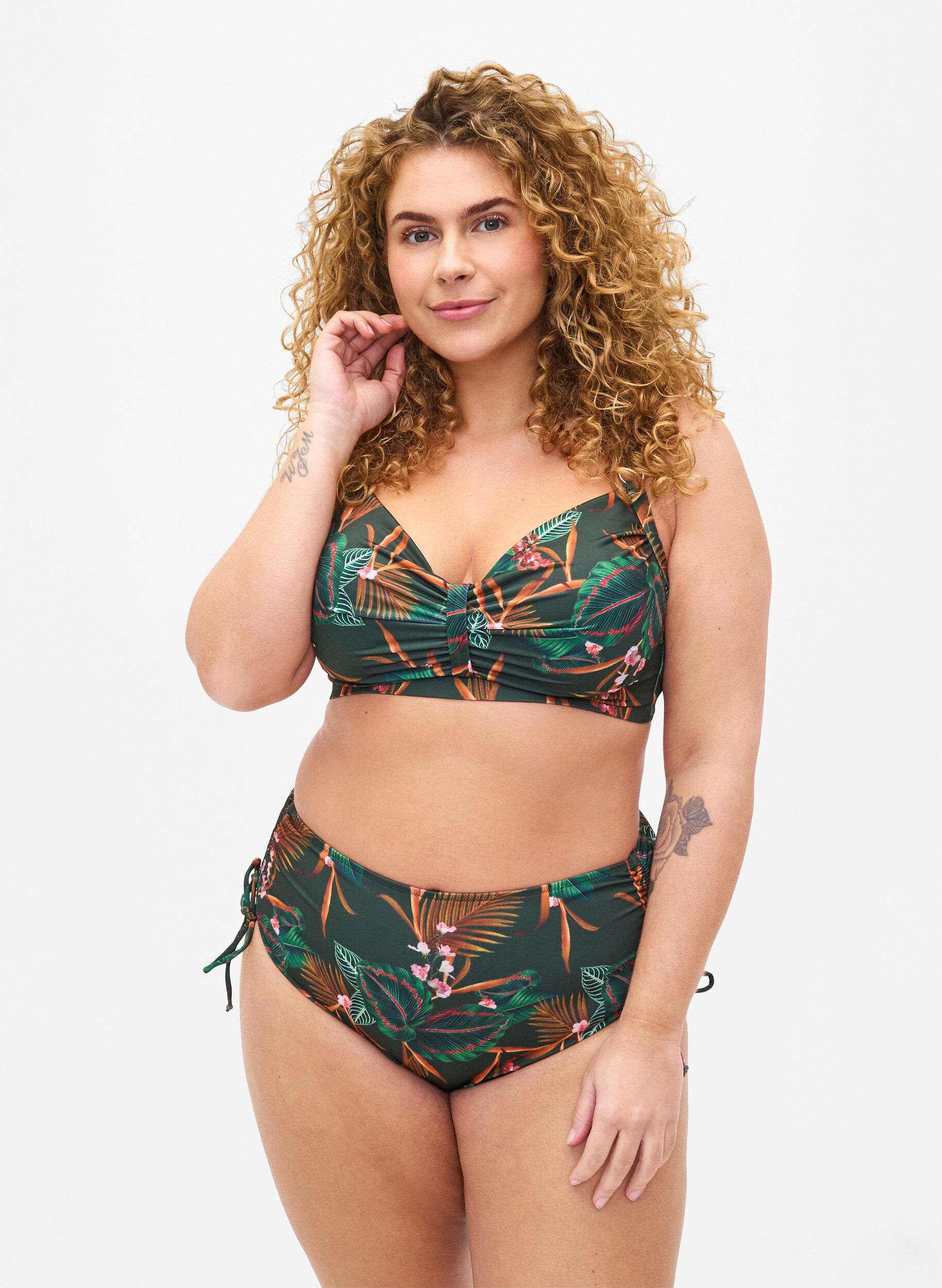 Zizzifashion Printed high-waisted bikini bottom, Boheme Palm Aop , Model image number 0