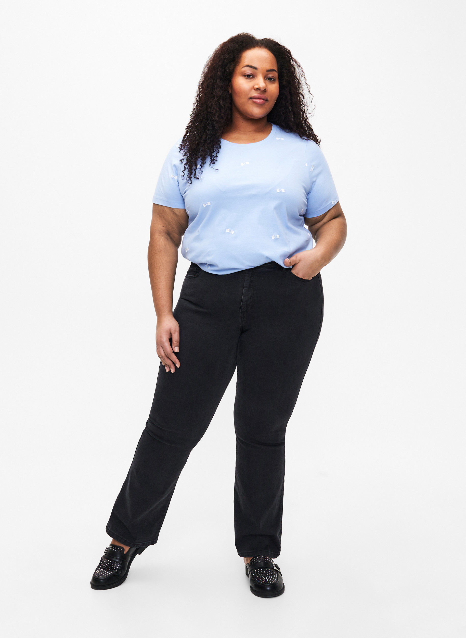 Zizzifashion Organic cotton T-shirt with bows, Serenity W. Bow Emb., Model image number 2