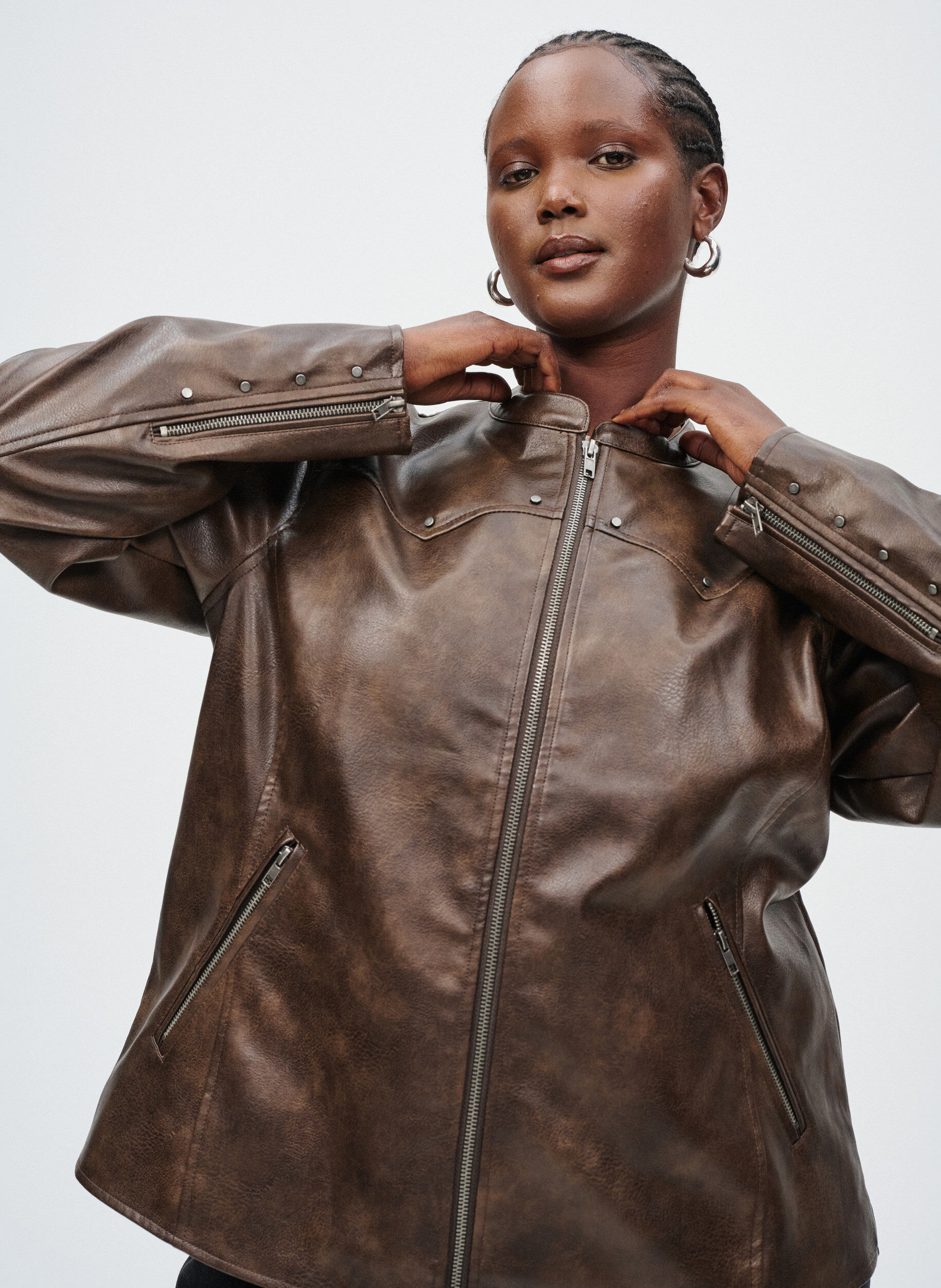 Zizzifashion Faux leather jacket with studs and pockets, Brown, Image image number 0