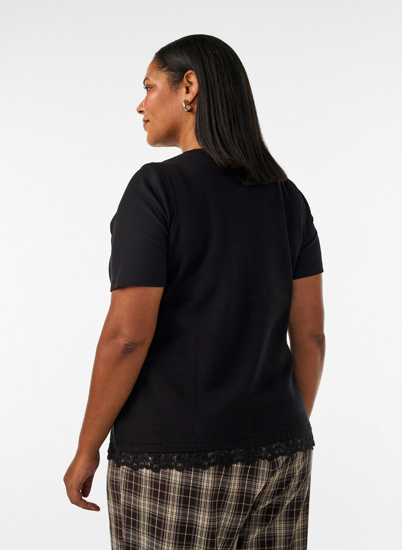Knitted vest with lace trim, Black, Model image number 2