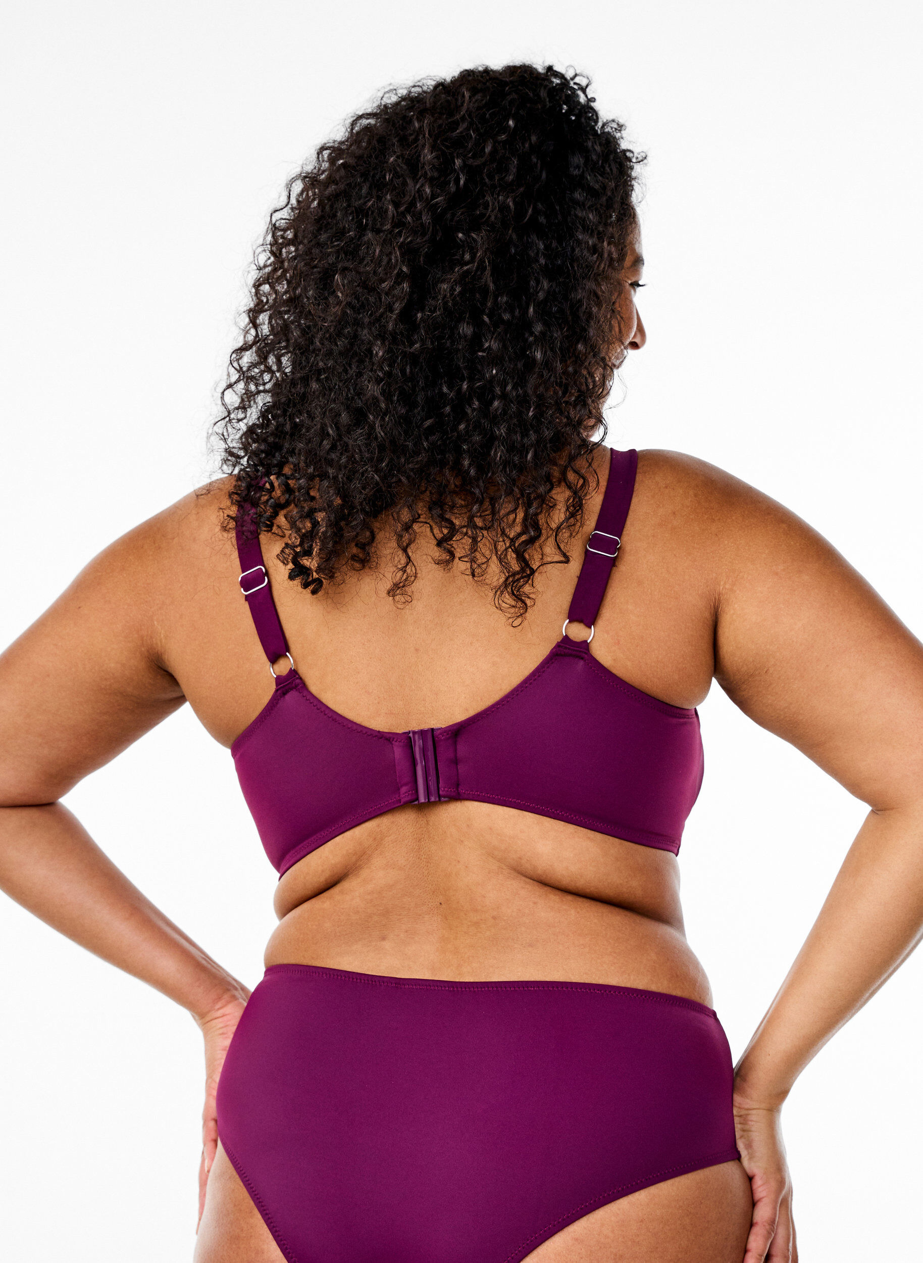 Zizzifashion Bikini top with underwire and knot detail, Purple, Model image number 1