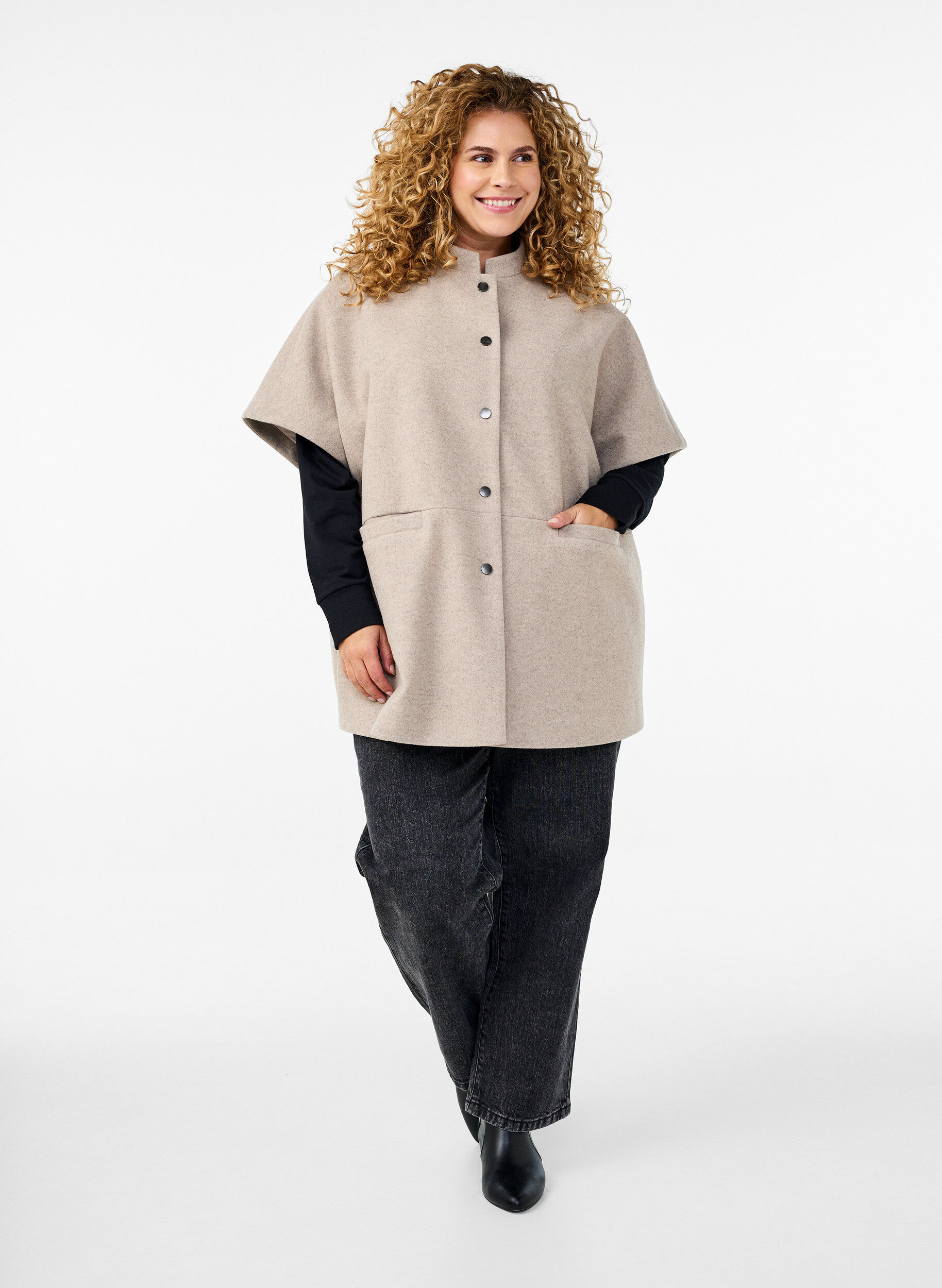 Zizzifashion Cape jacket in a wool-look with short sleeves, Simply Taupe Mel., Model image number 2