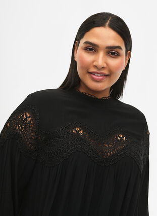 Dress in viscose with embroidered details, Black, Model image number 2