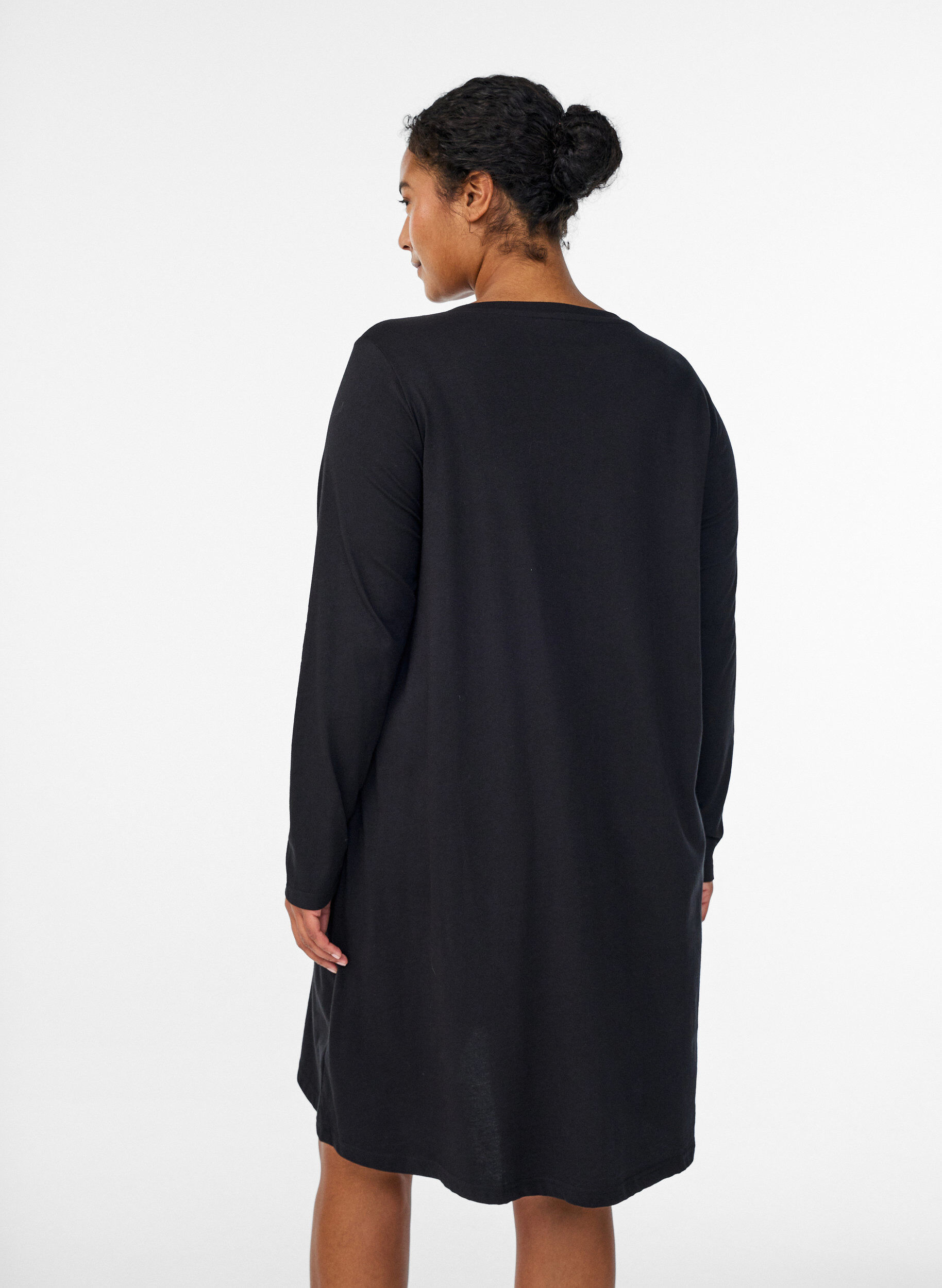 ZizzifashionLong-sleeved nightgown in organic cotton, Black, Model image number 2