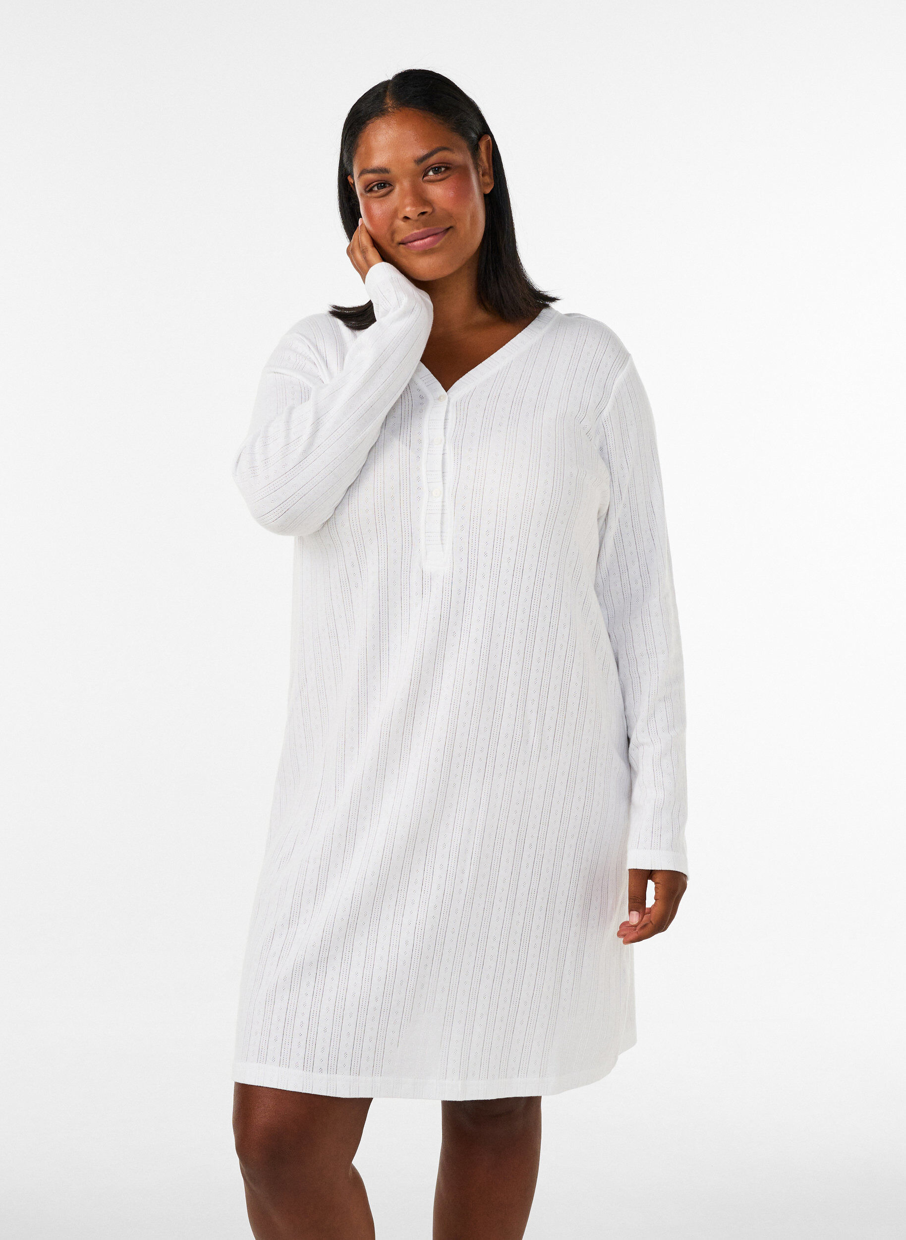 Nightgown in organic cotton with eyelet embroidery, White, Model