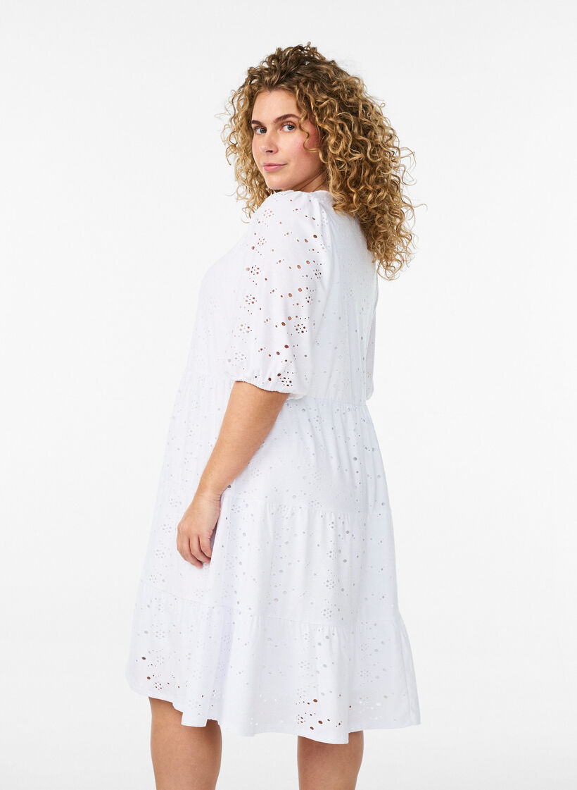 Broderie anglaise dress with a V-neck and 1/2 sleeves, White, Model image number 2