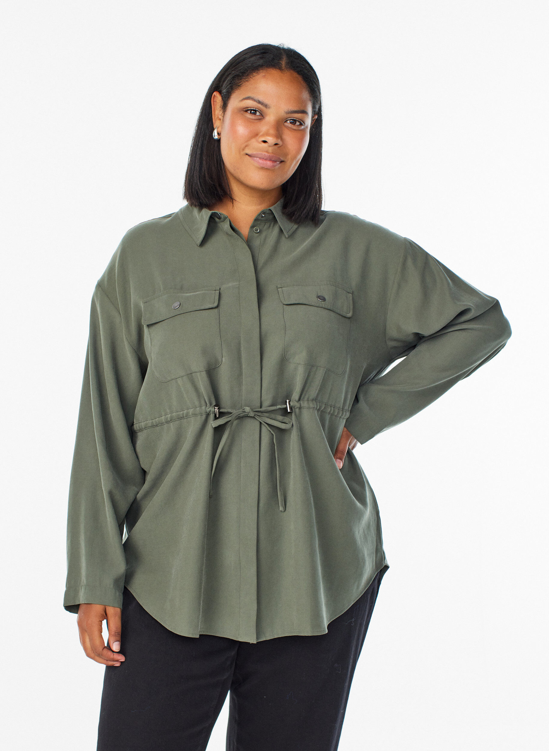 Tunic with chest pockets and adjustable waist, Green, Model