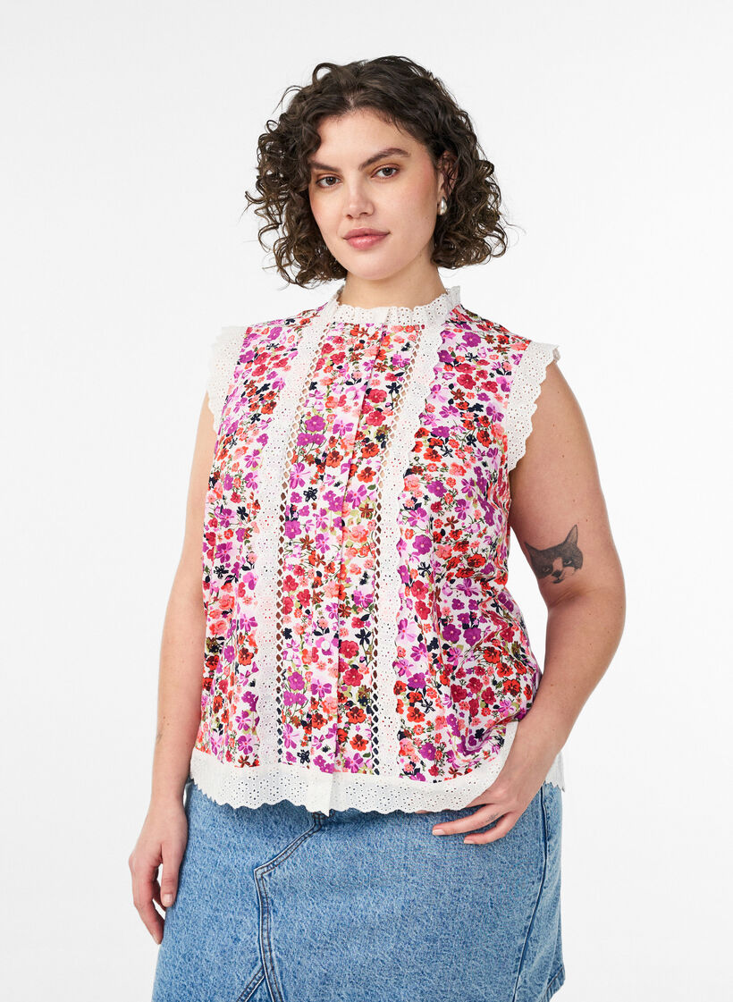 Sleeveless cotton blouse with floral print and broderie anglaise, Pink, Model image number 0