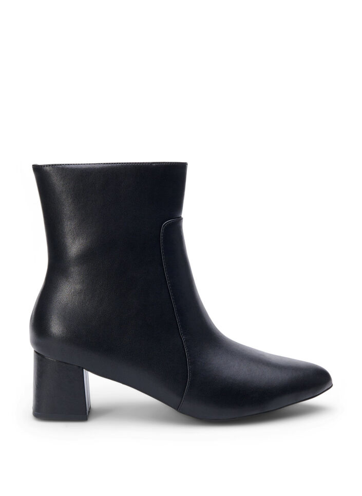 Wide fit - Leather ankle boots with heel, Black, Packshot image number 0