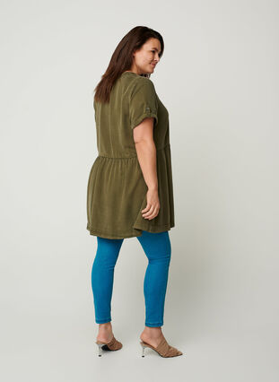 Short-sleeved lyocell tunic, Ivy green, Model image number 1