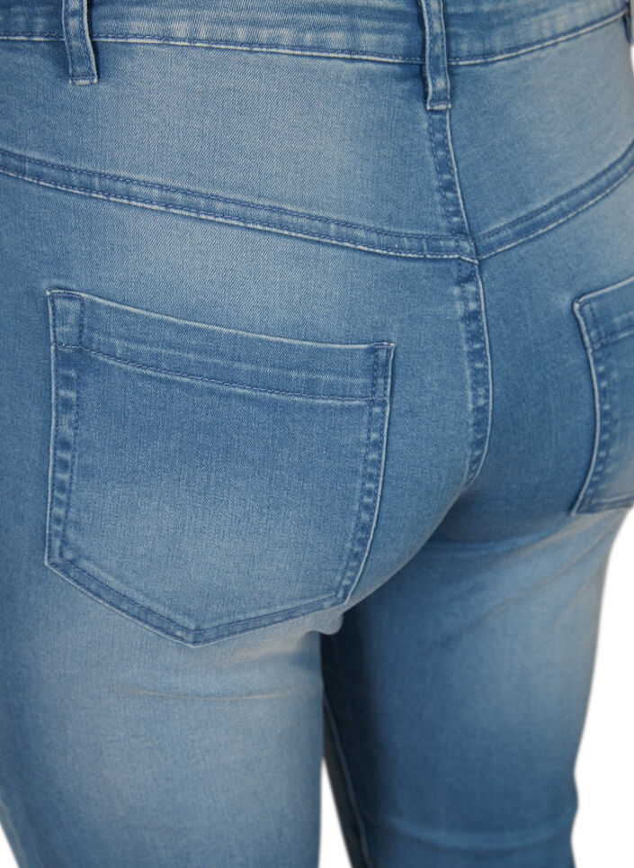 High waisted Amy capri jeans with super slim fit, Light Blue, Packshot image number 3