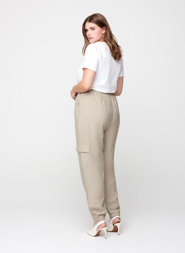Loose trousers with side pockets, Tuffet, Model image number 1