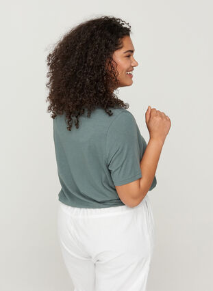 Short-sleeved t-shirt with adjustable bottom hem, Balsam Green, Model image number 1