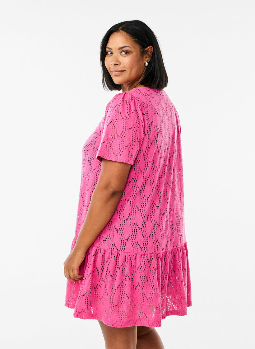 FLASH - Short jersey dress with eyelet pattern, Ibis Rose, Model image number 1