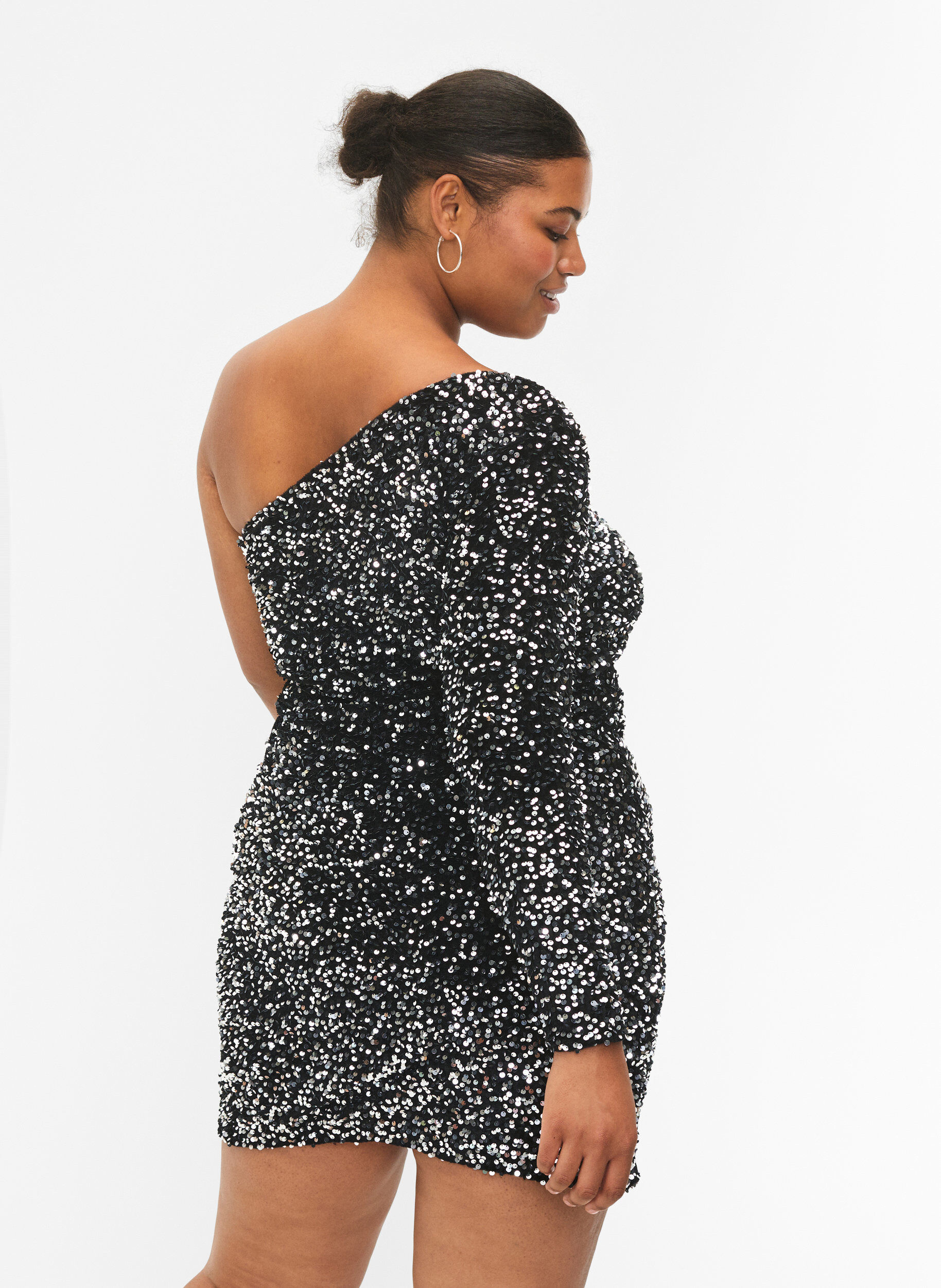 Zizzifashion Short one-shoulder dress with sequins, Black/Silver Sequins, Model image number 1